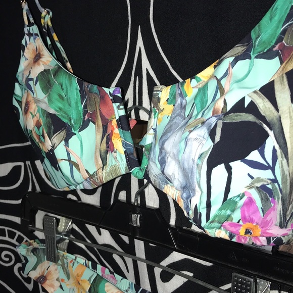 Nanette Lepore Swim size 4 green flowers print new - Picture 5 of 7